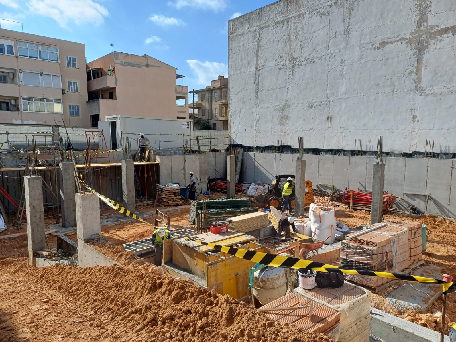 WhatsApp Image 2025-02-20 at 10.48.02 (1)