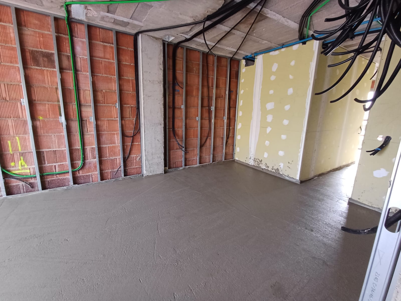 WhatsApp Image 2025-02-27 at 16.08.36 (1)