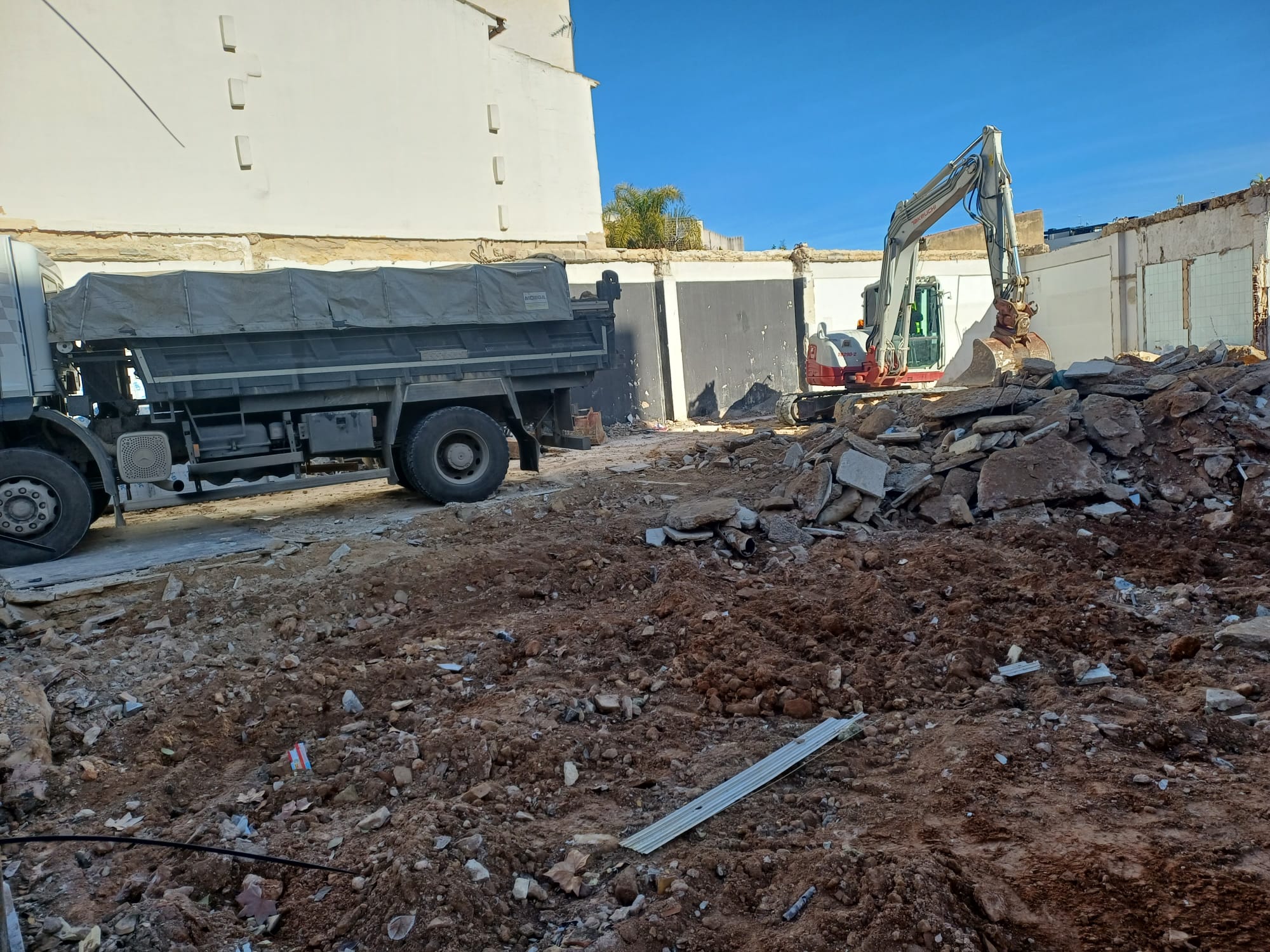 WhatsApp Image 2026-01-08 at 13.02.58 (1)